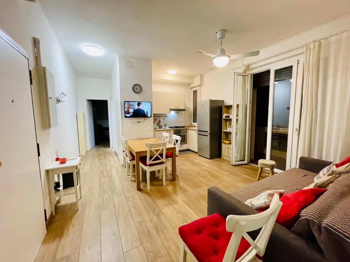 Castle Door House - Single With Double Beds Near Train Station