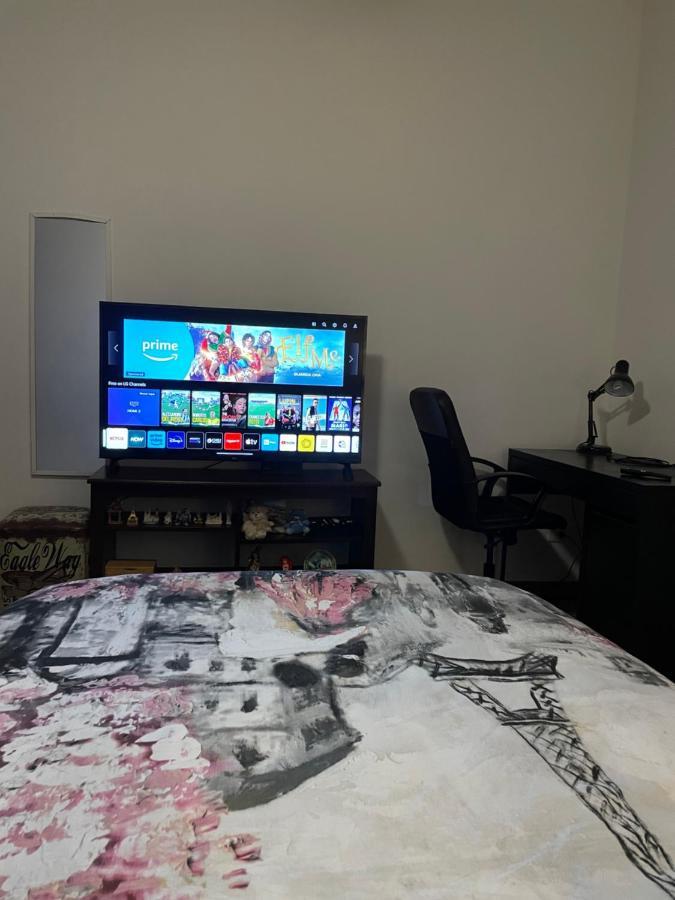 Castle Door House - Single With Double Beds Near Train Station