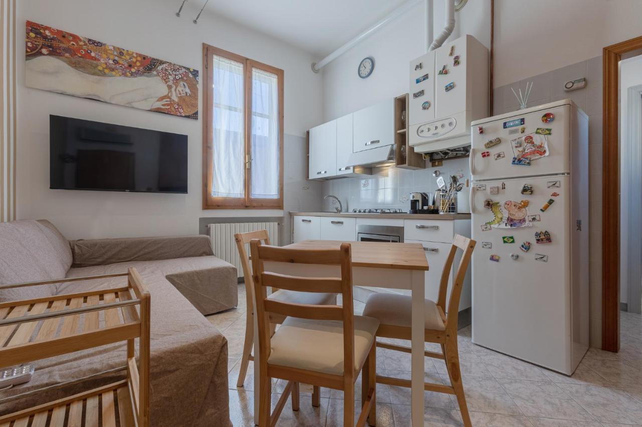 Urban Living Nest: Prime Location *