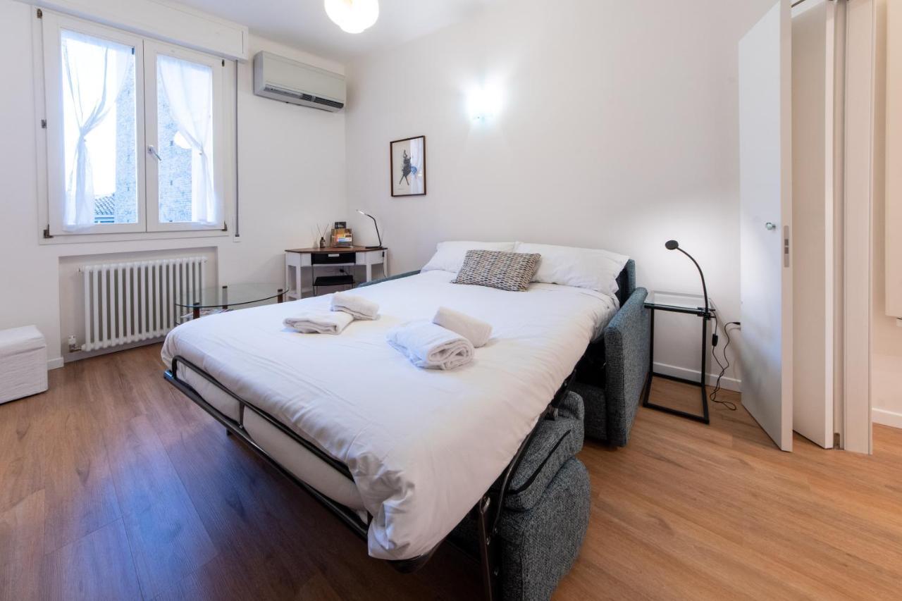 Housmart Corte Galluzzi 7/1 Apartment