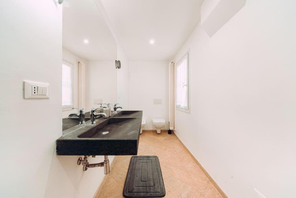 Loft Santo Stefano-sant'orsola Appartamento *