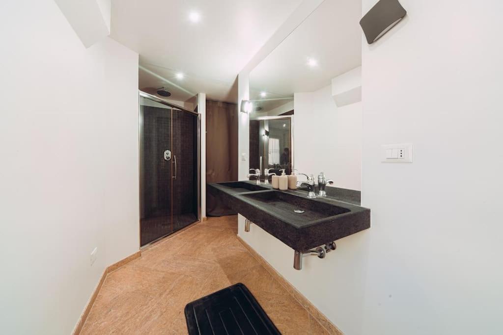 Loft Santo Stefano-sant'orsola Appartamento *