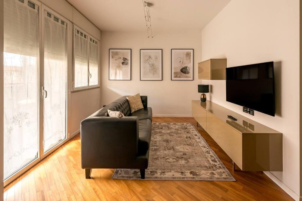 Mina Apartment