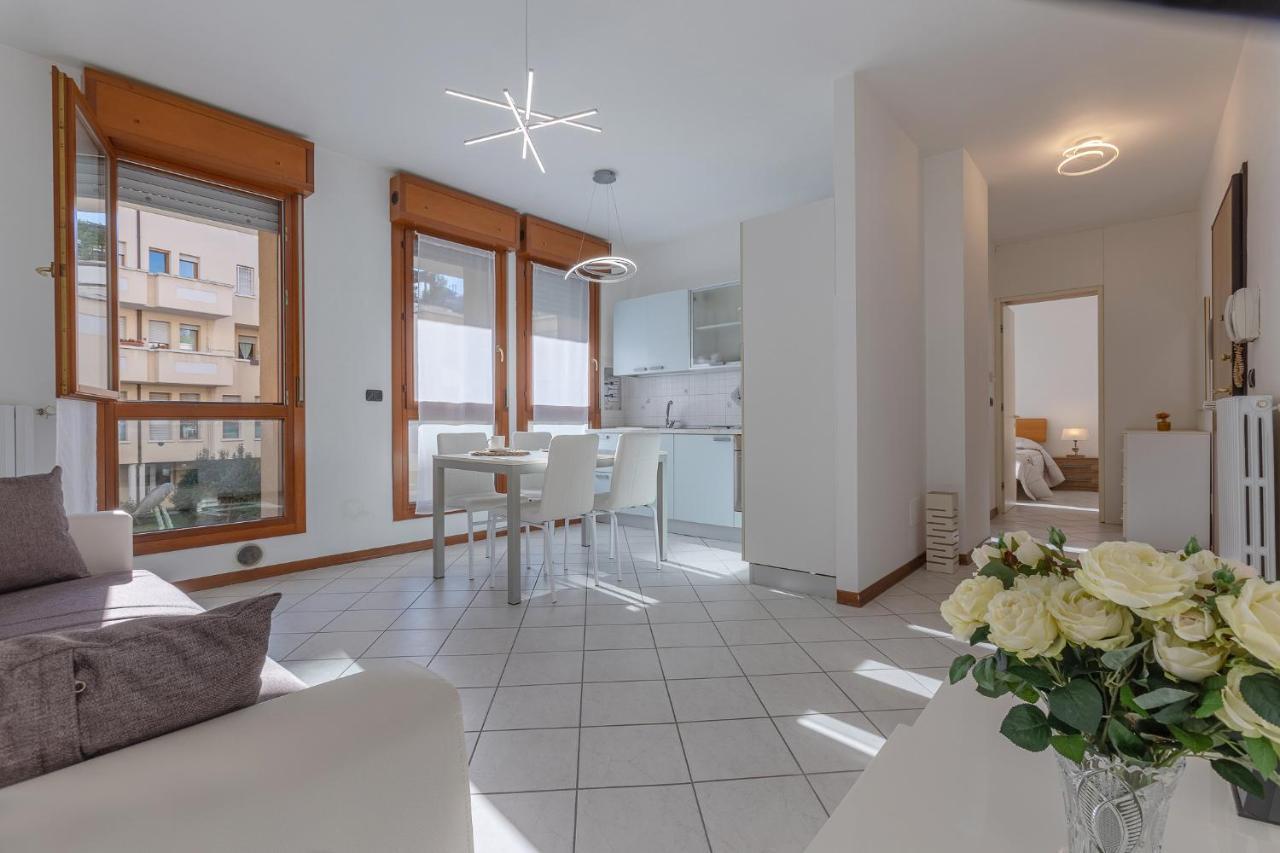 Apartment Bright & Airy Near Zanolini Station Bologna
