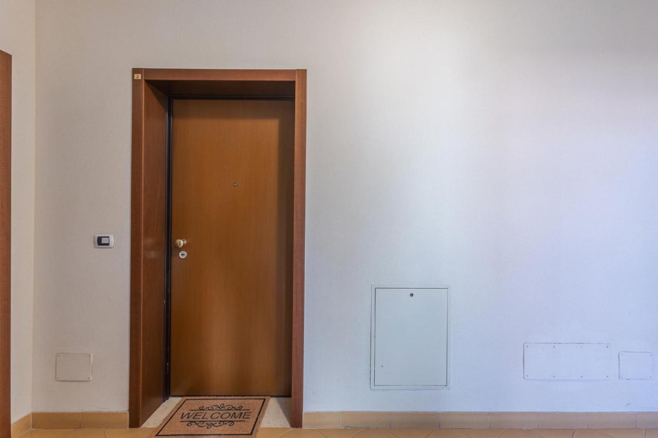 Apartment Bright & Airy Near Zanolini Station Bologna