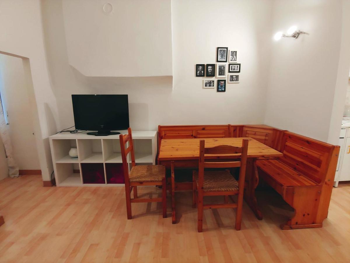 Apartamento New And Cozy Flat In Via Mascarella Bolonha