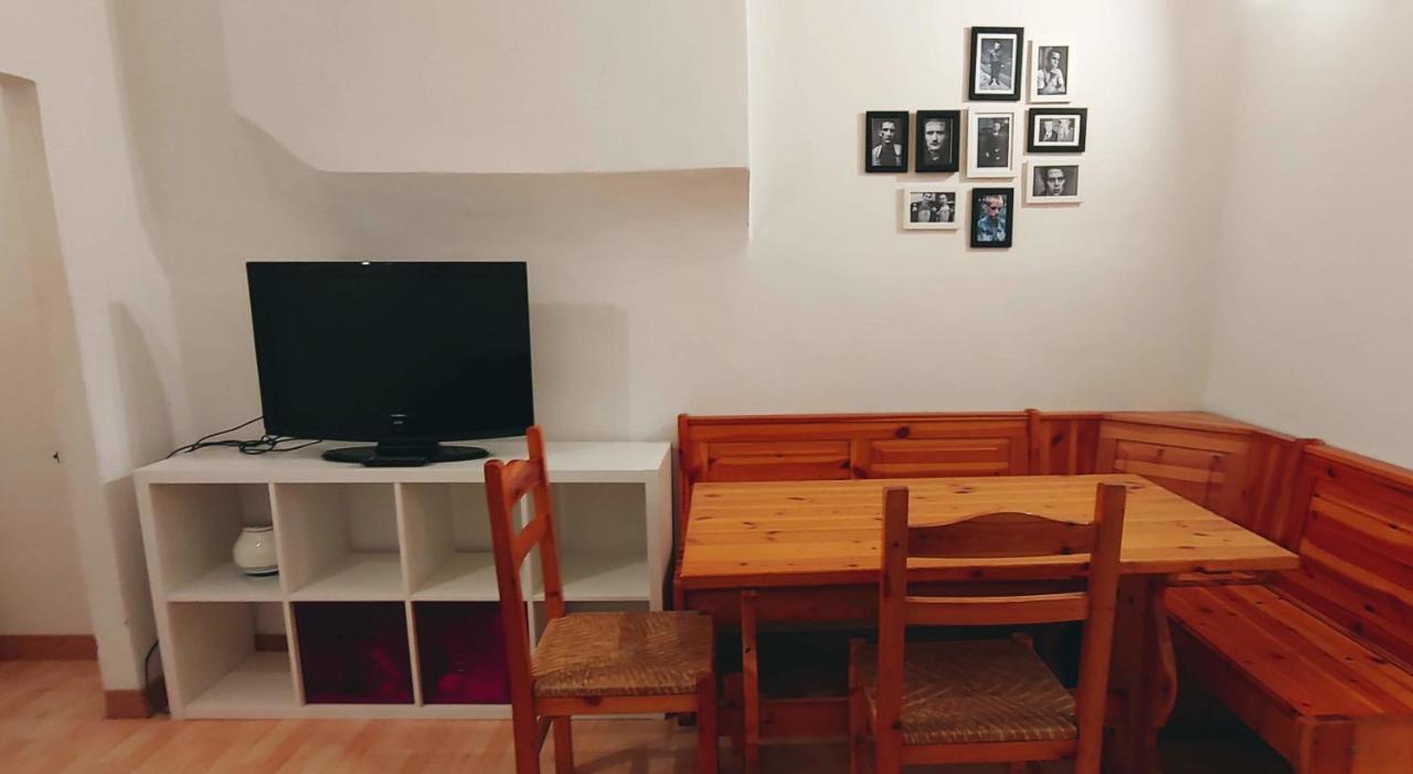 New And Cozy Flat In Via Mascarella Apartment *