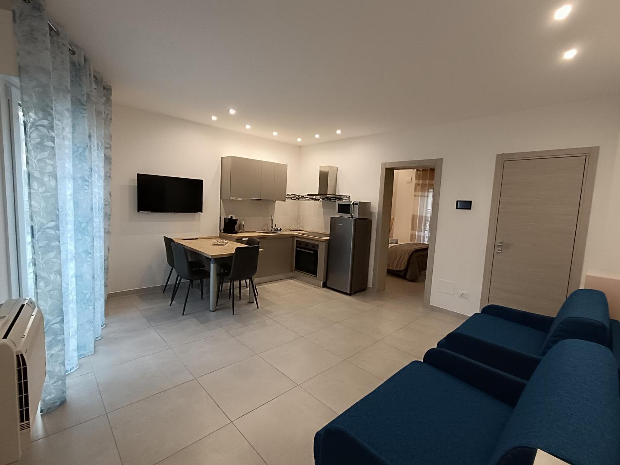 Laura House Apartment *