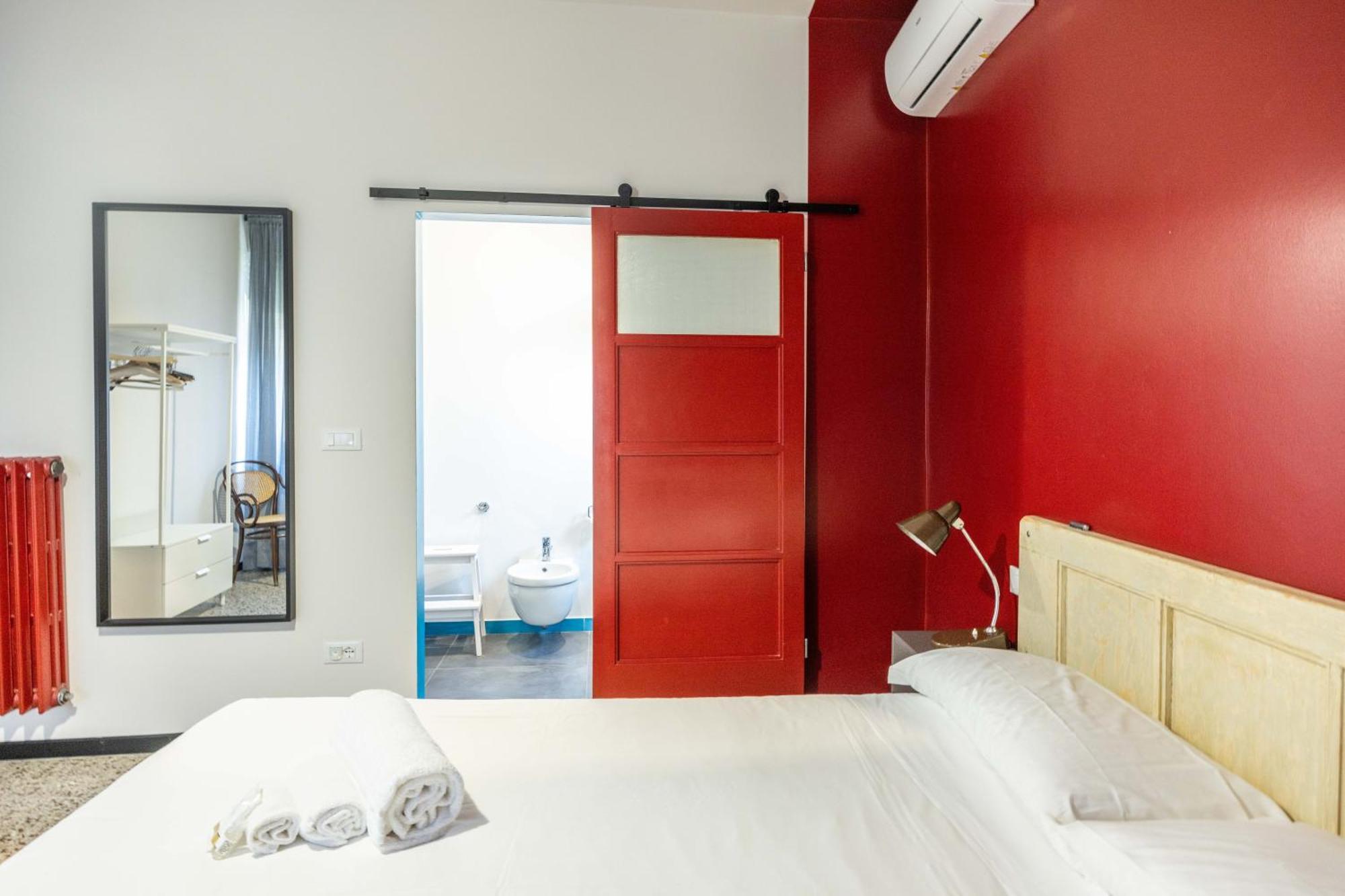 Bartoli Holidays, By Short Holidays Guest house Bologna