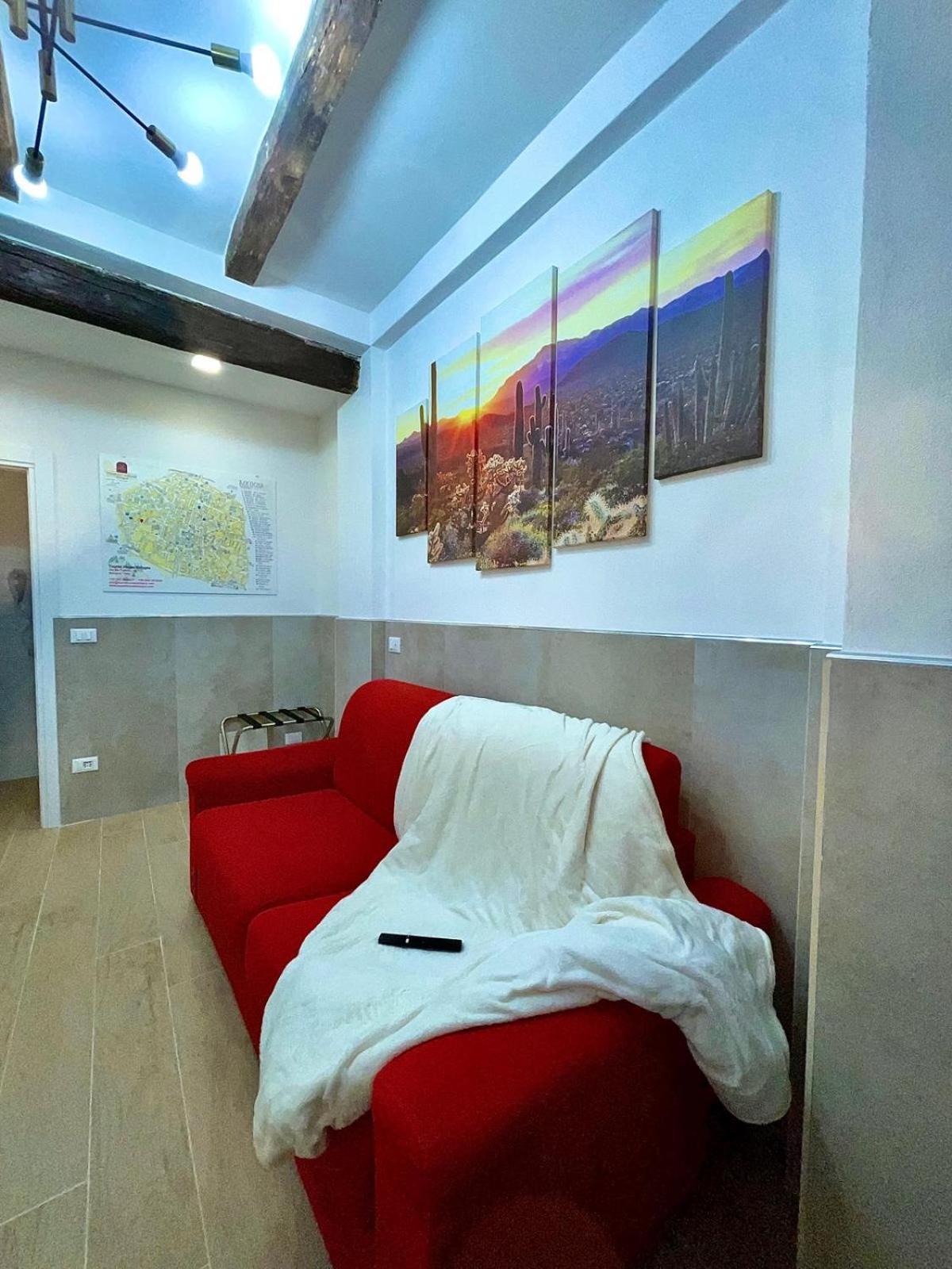 Apartment 50 Tourist House - Pratello - Self Check-in *