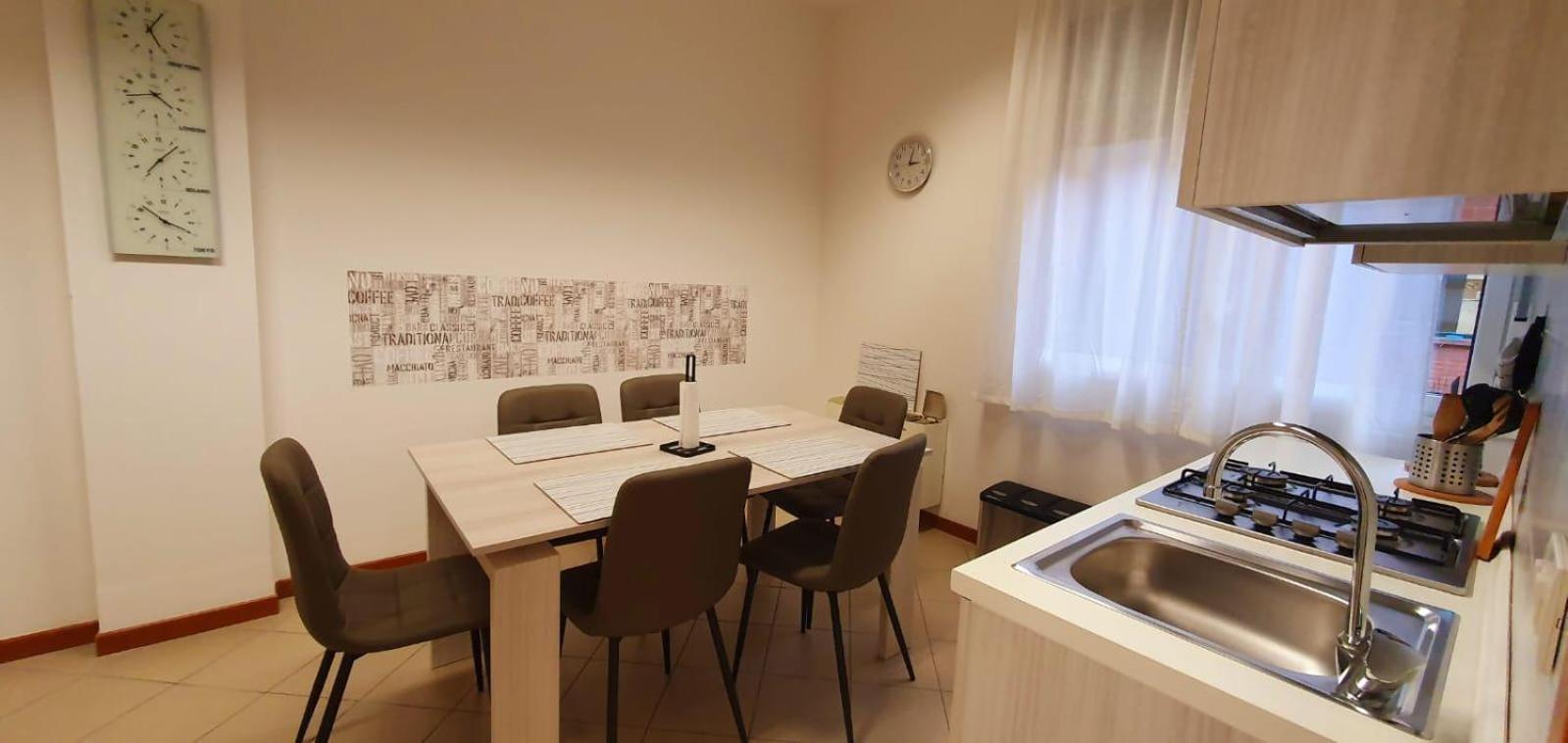 Apartment Giada Office