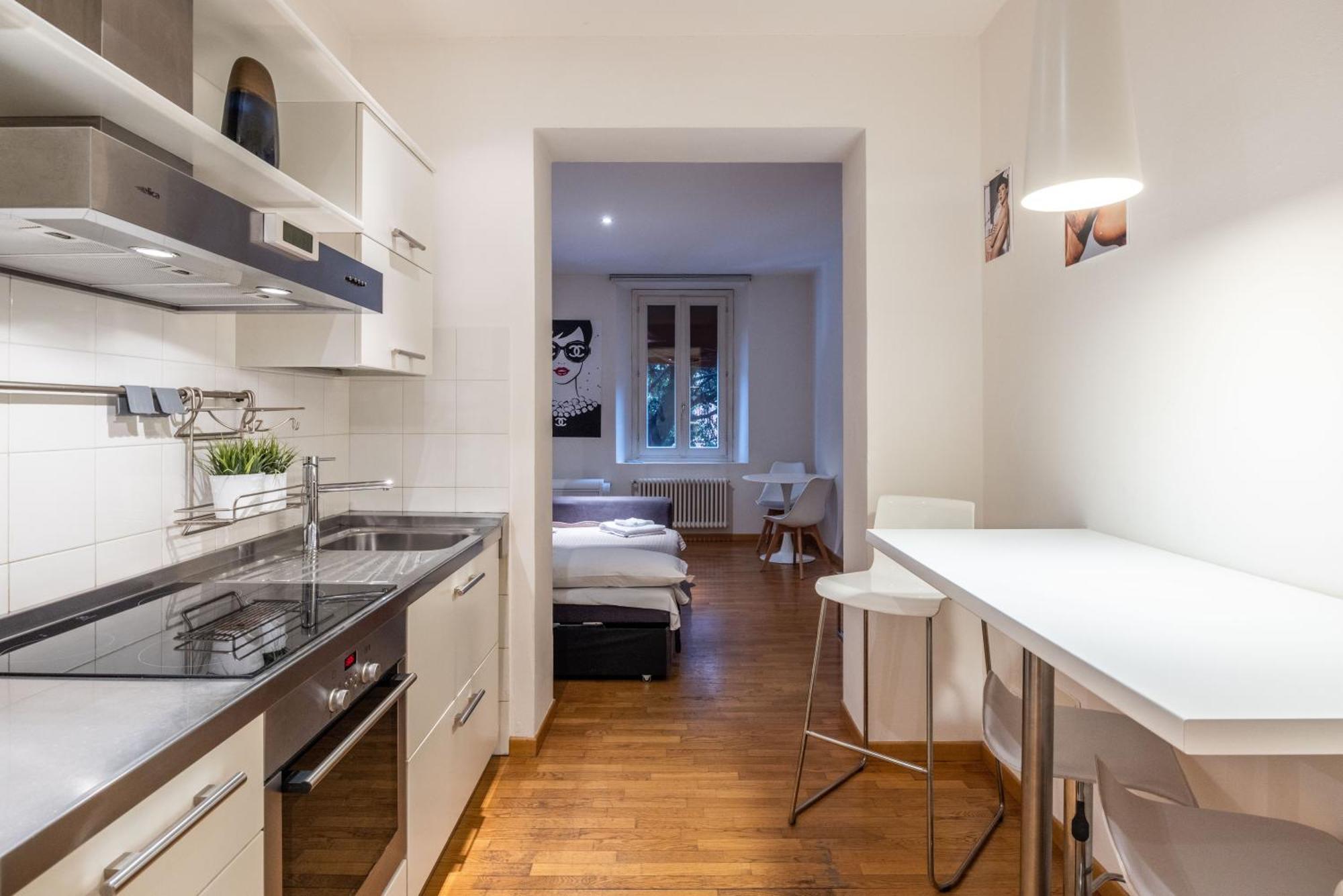 Maison Chanel, By Short Holidays Apartment