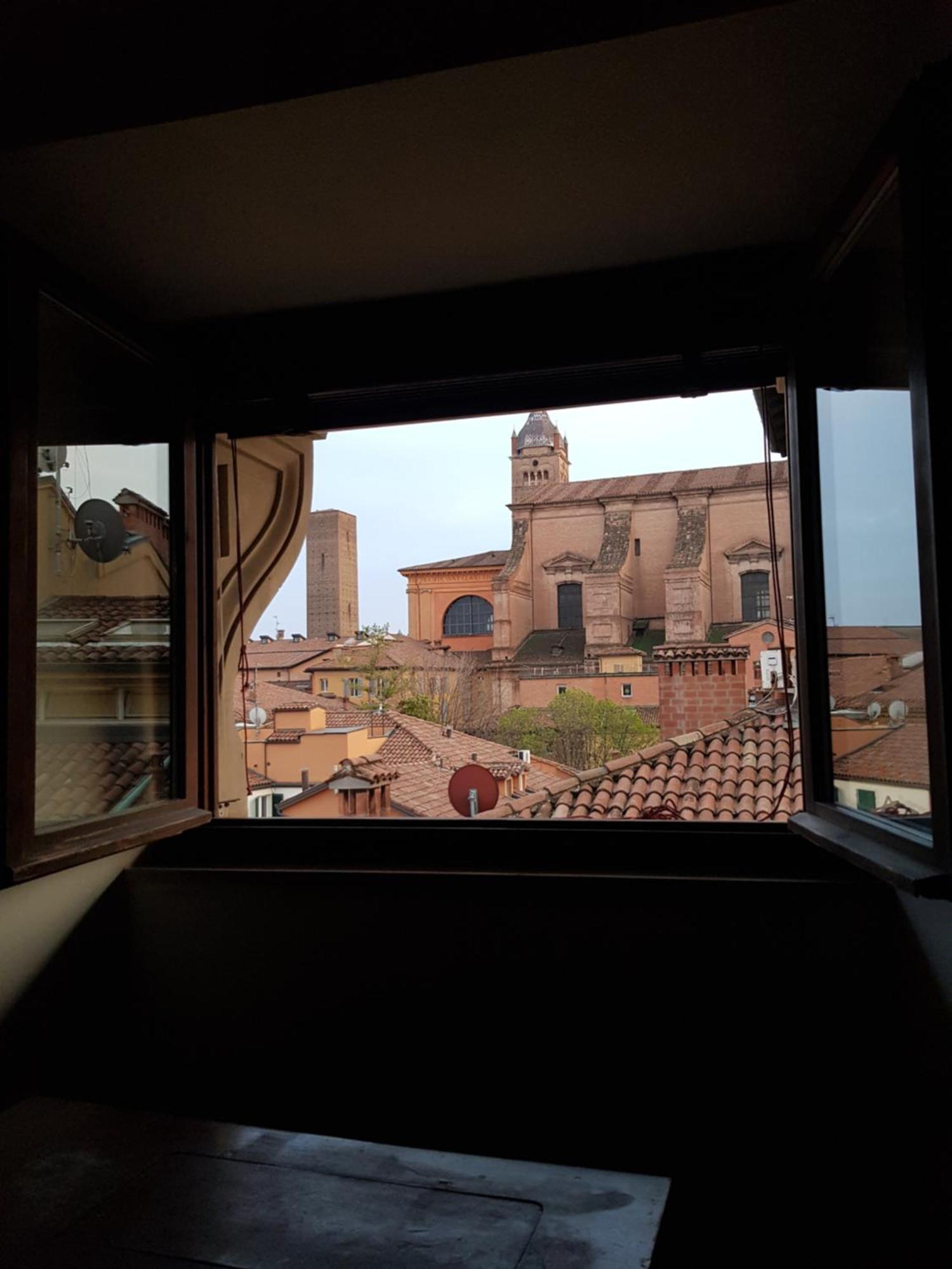 Monolocale Sui Tetti Di - Via Indipendenza * Bologna