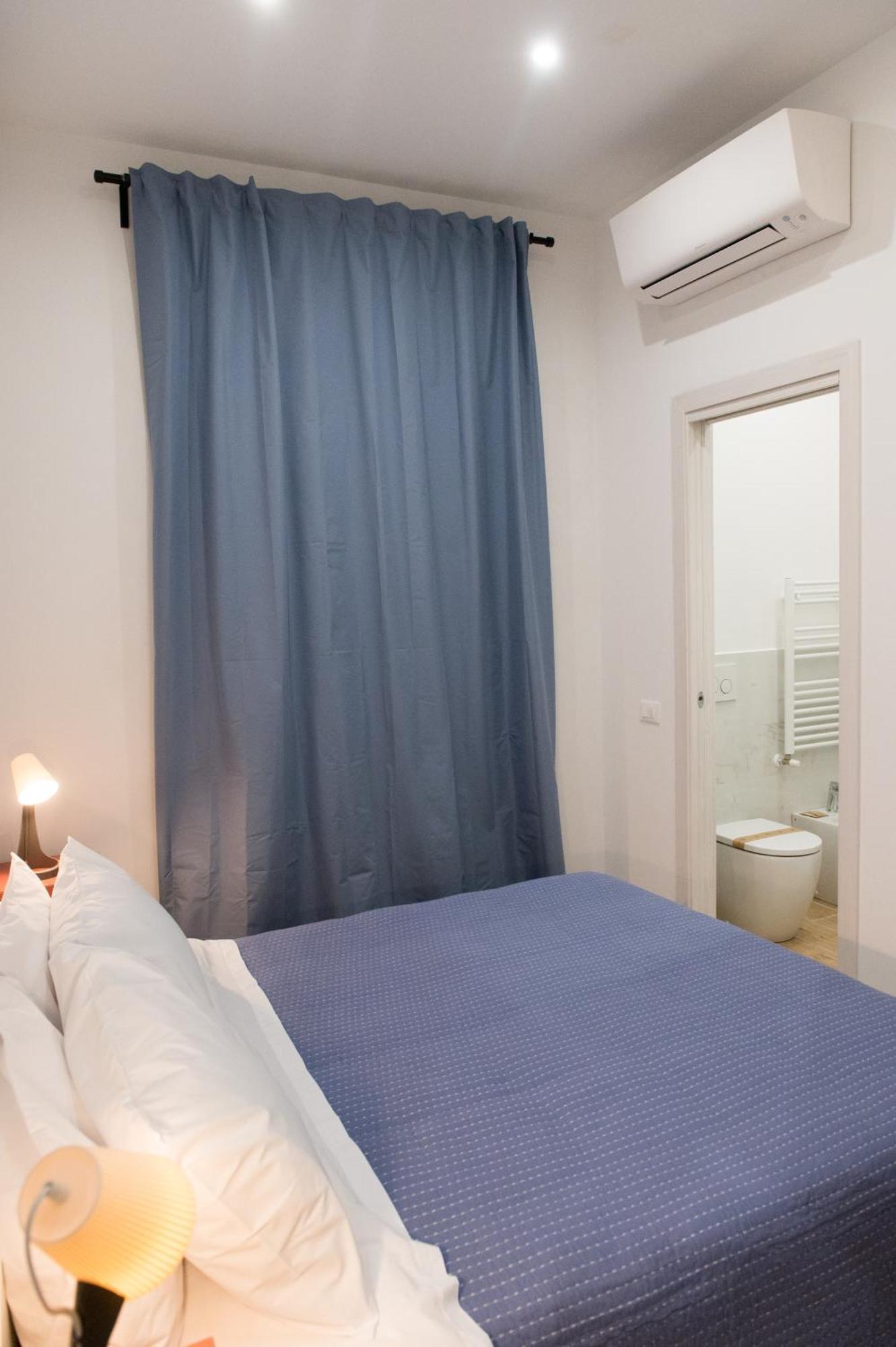 Bed & Breakfast Posterla22