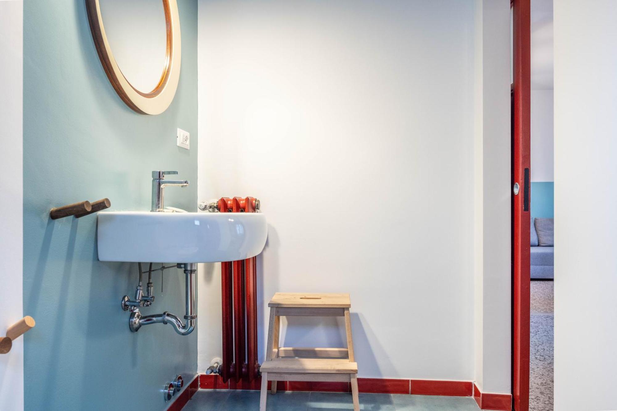 Bartoli Holidays, By Short Holidays Guest house *