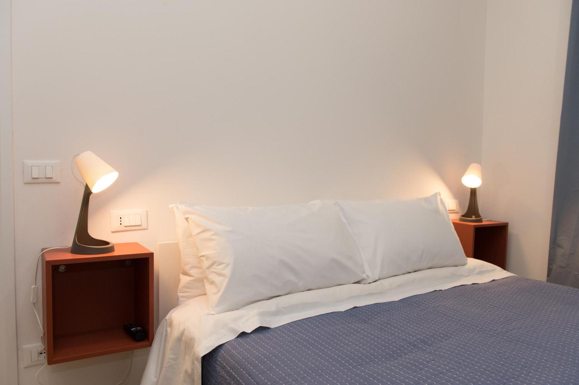 Bed & Breakfast Posterla22