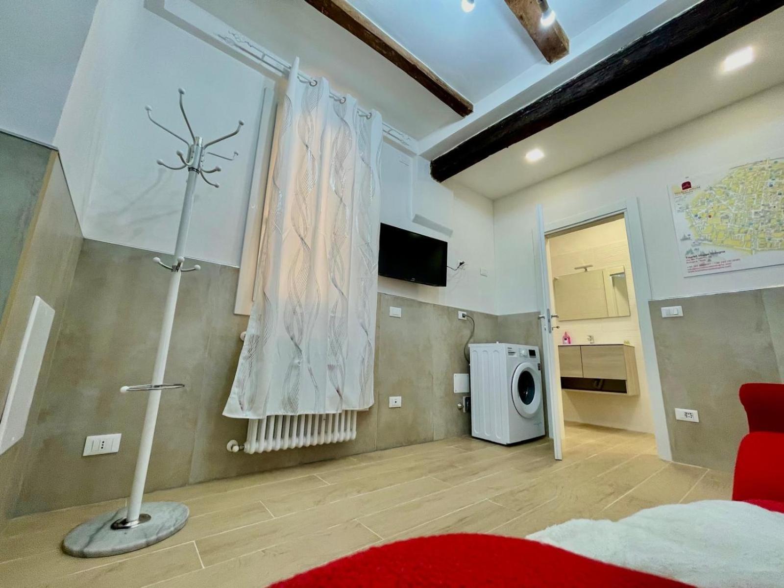50 Tourist House - Pratello - Self Check-in Bologna