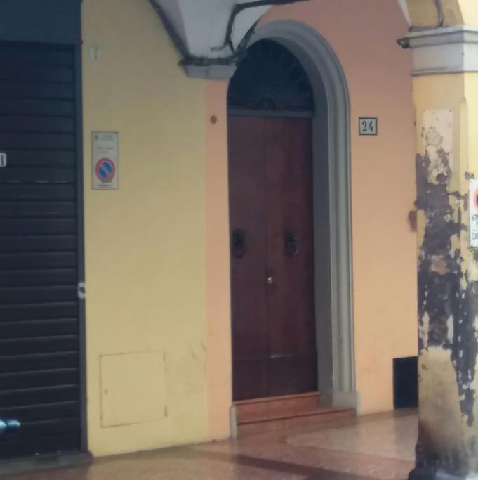Cartoleria 24 - Ground Floor Apartment *