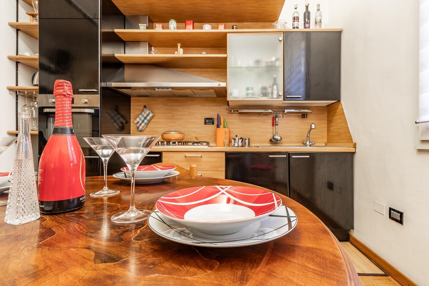 Spacious With Kitchenette, Near Piazza Maggiore *