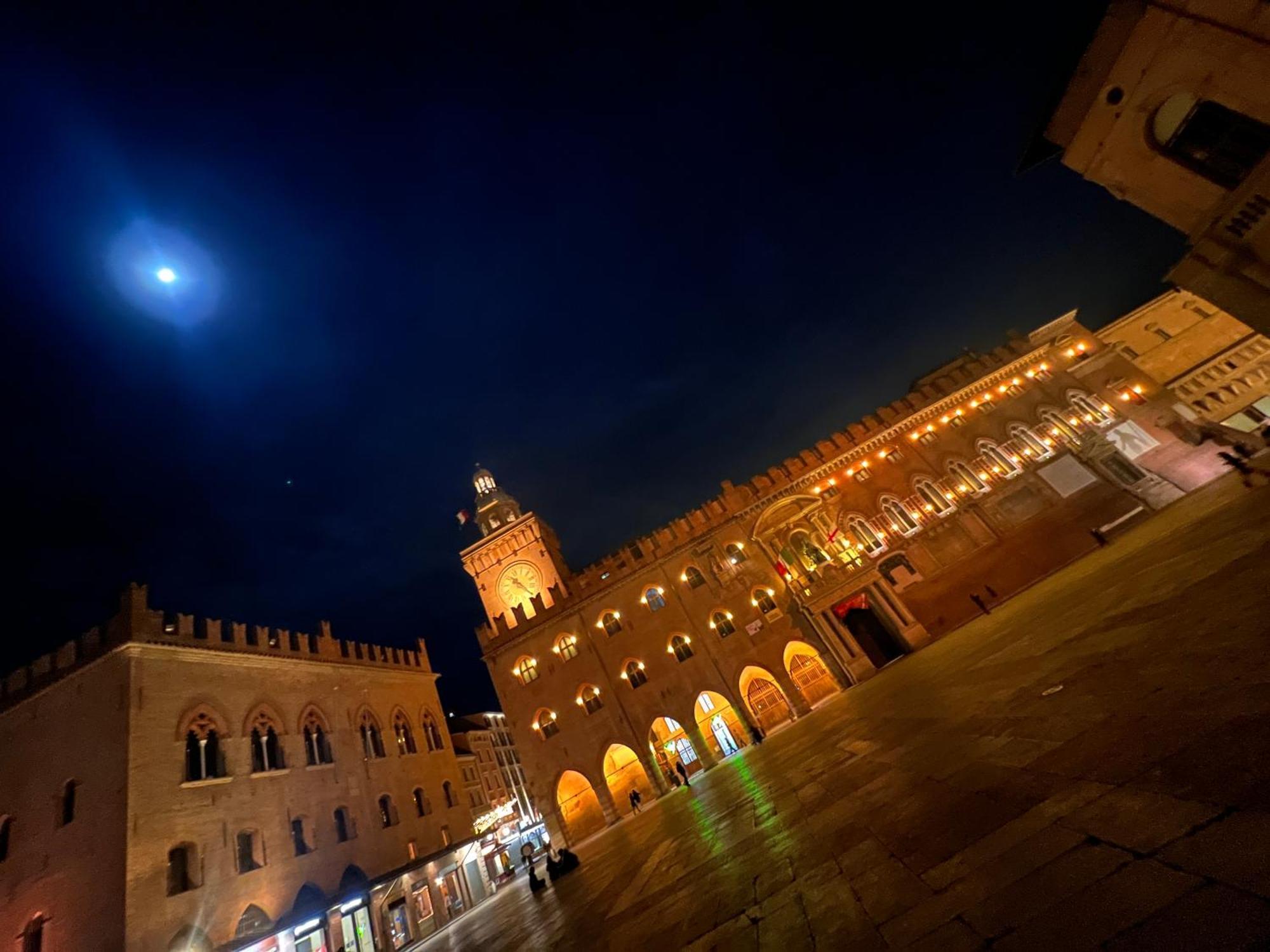 House Of Lovers - Magnificent View In The Heart Of Apartment