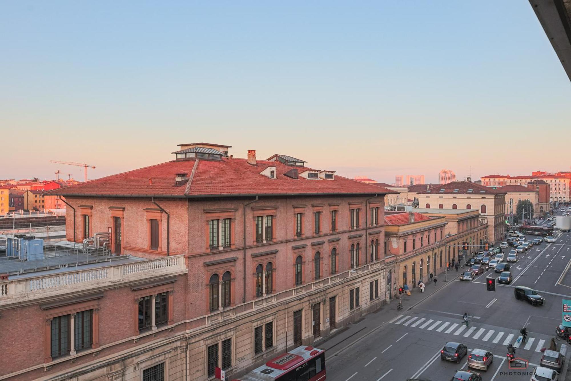 Apartment Front Station - Stazione Di Bologna