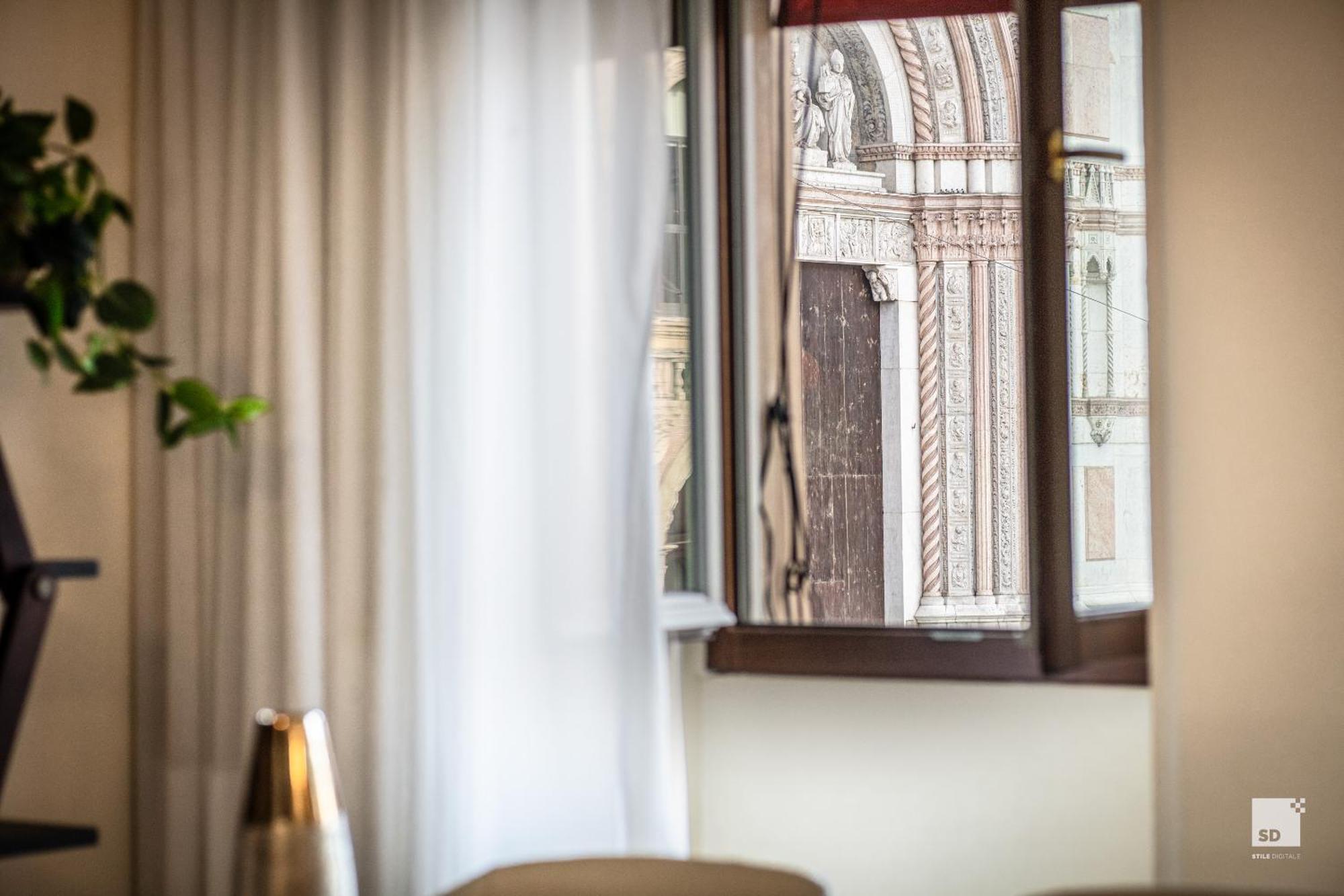 Apartment Urbanicooh Garisenda - Piazza Maggiore View Bologna
