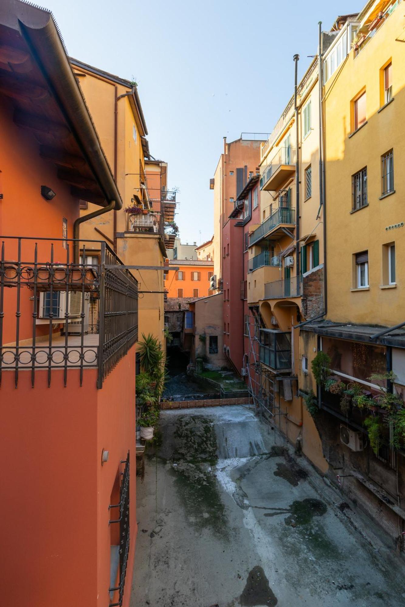 Capo Di Lucca White By Wonderful Italy Bolonha