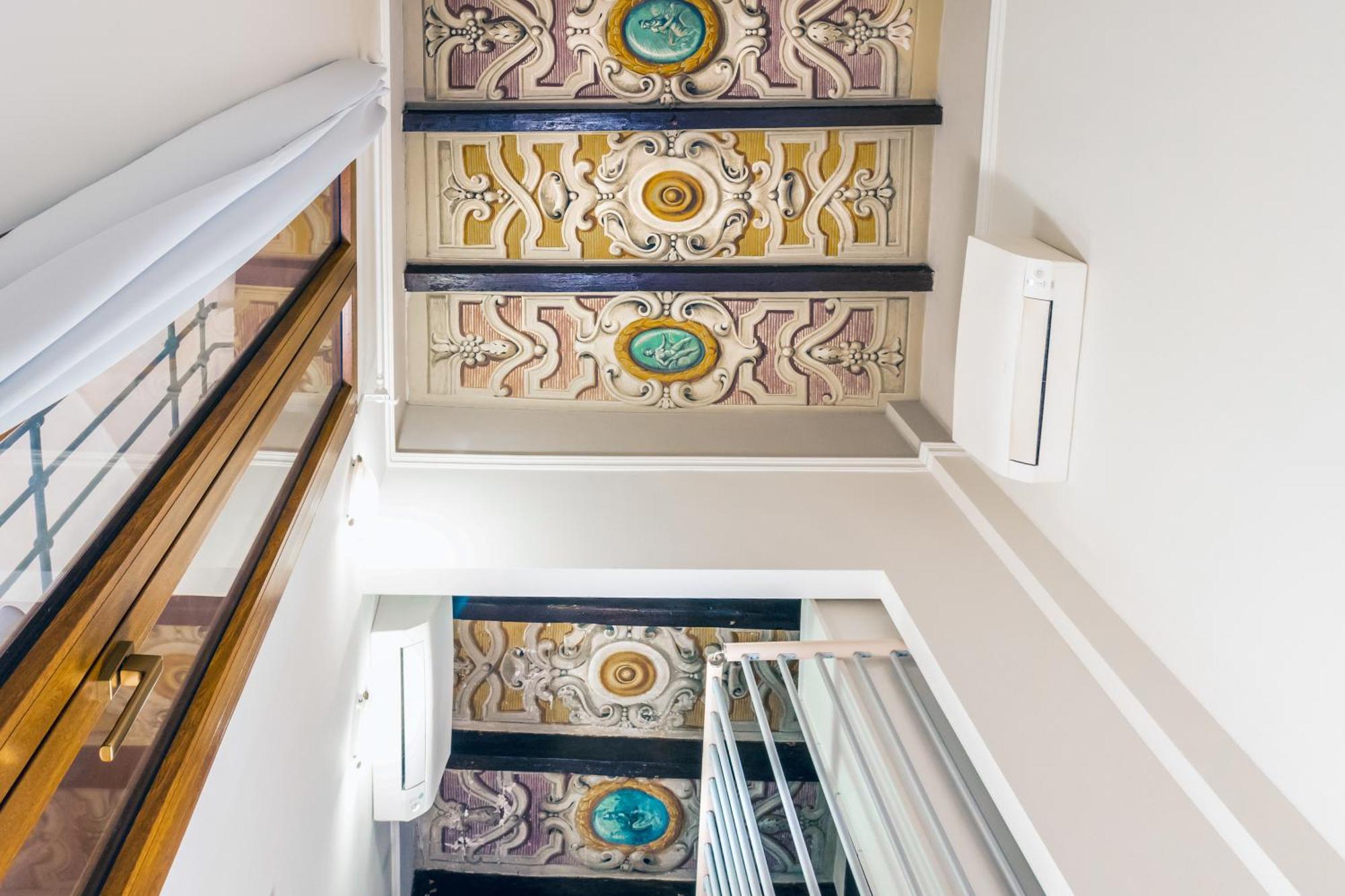 Charming Frescoed Loft Apartamento
