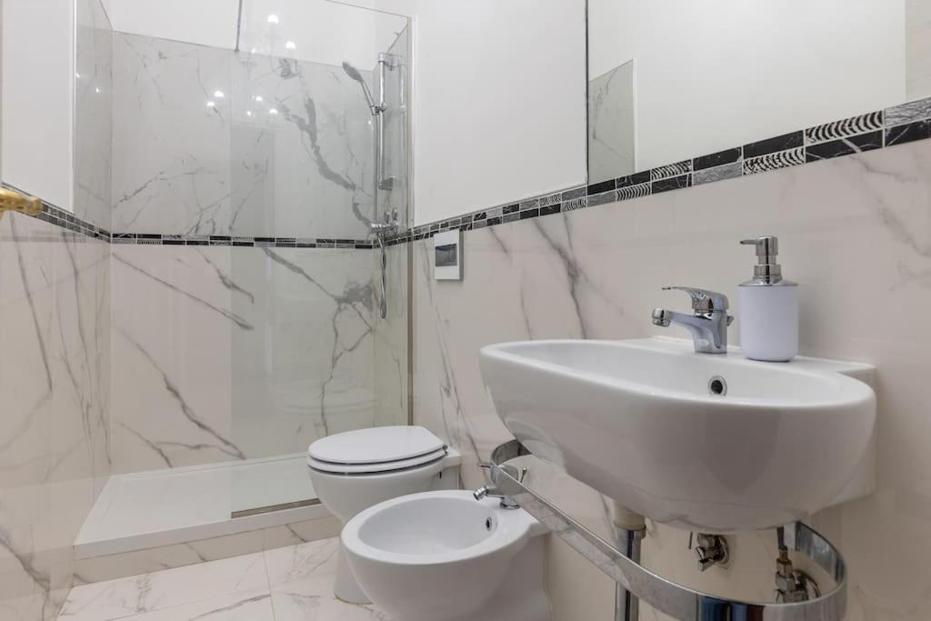 Ai Piedi Di San Luca - Parcheggio + 3 Bagni Apartment Bologna