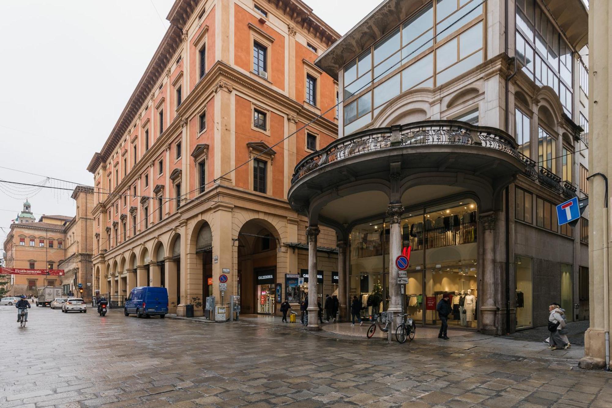 A Due Passi Da Piazza Maggiore 4 Apartment