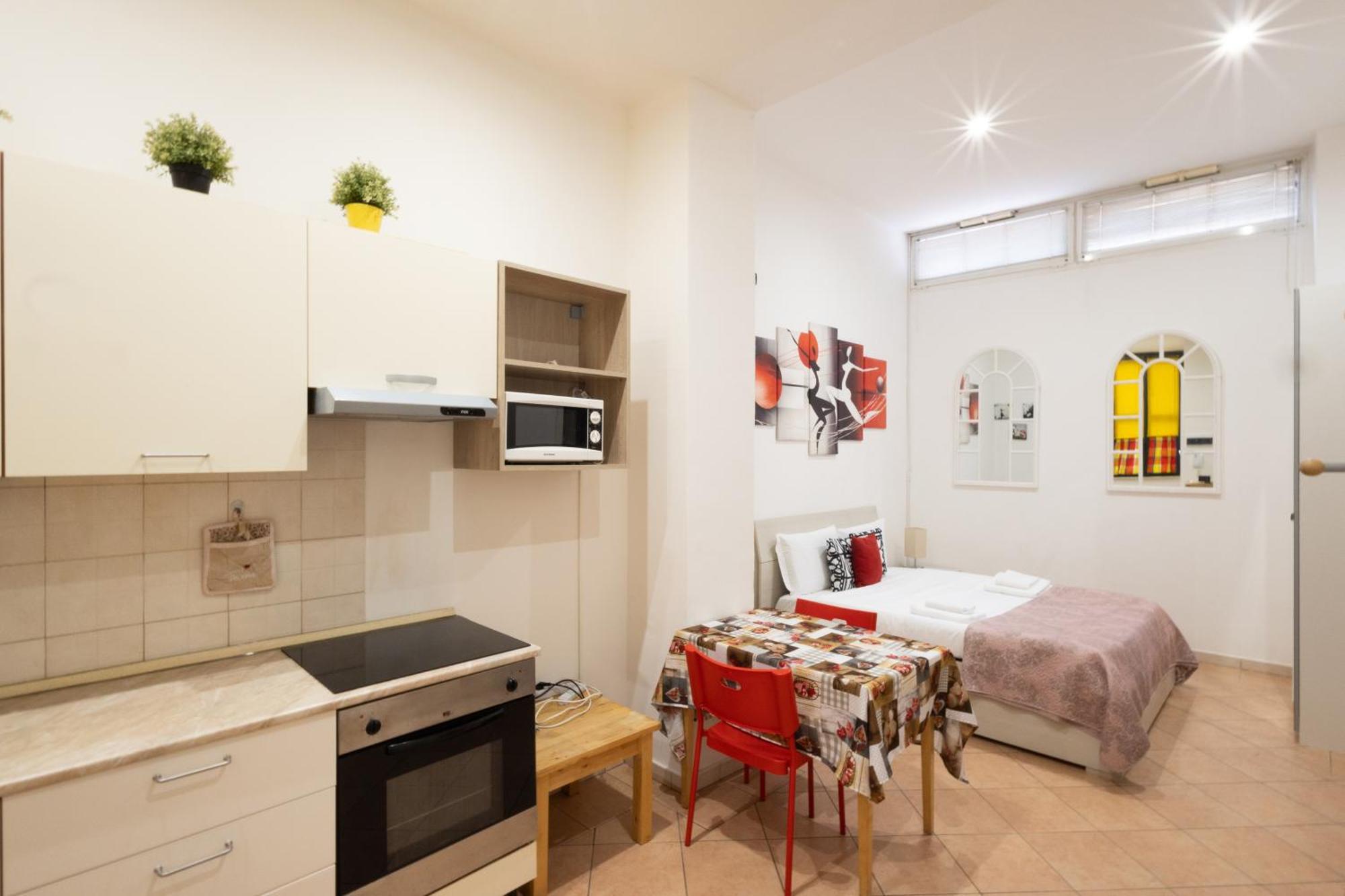 13- Tourist House Pratello - Self Check-in Bologna