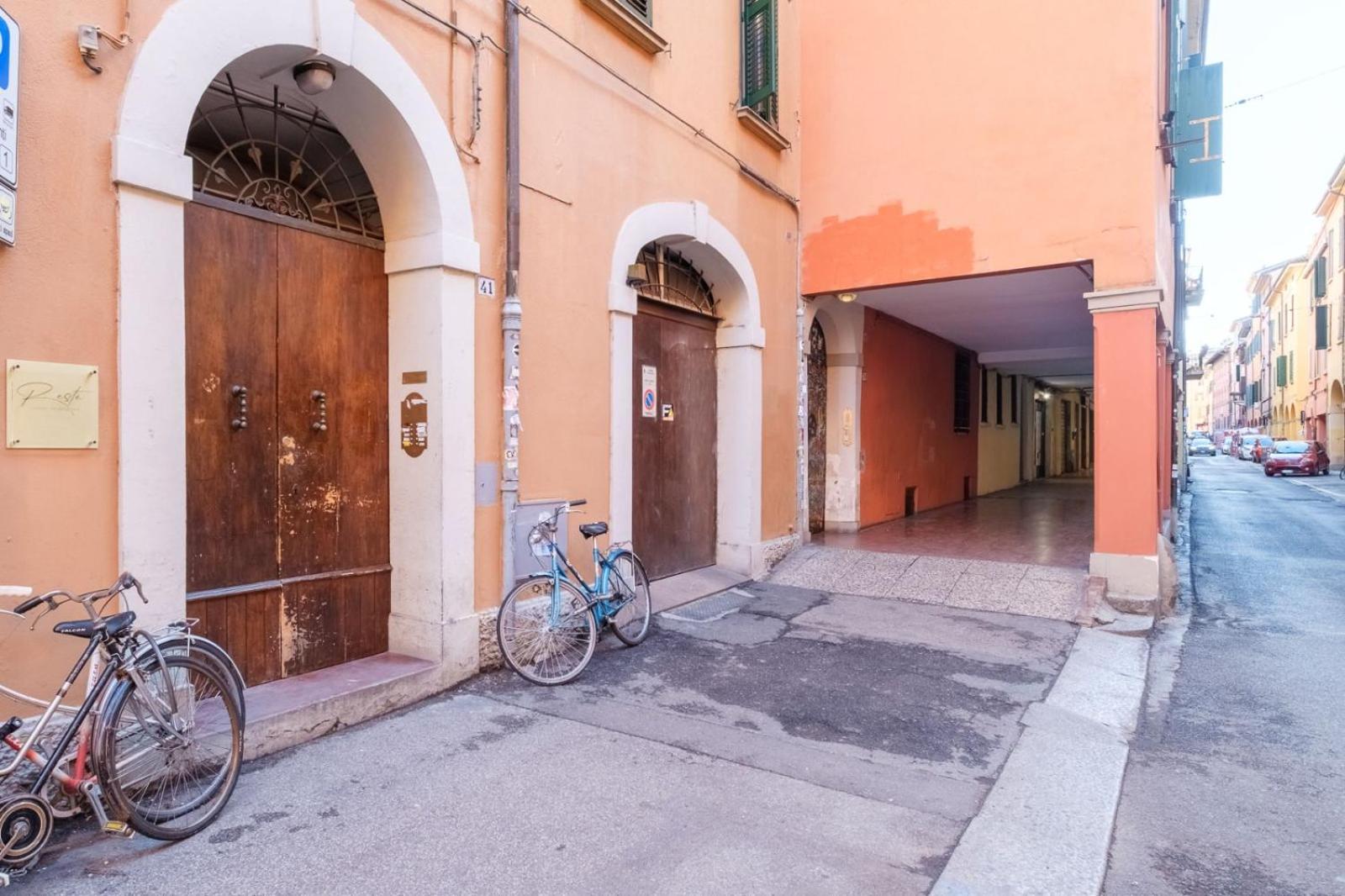 Piazza Maggiore - Il Sentiero With Private Garden Apartment Bologna