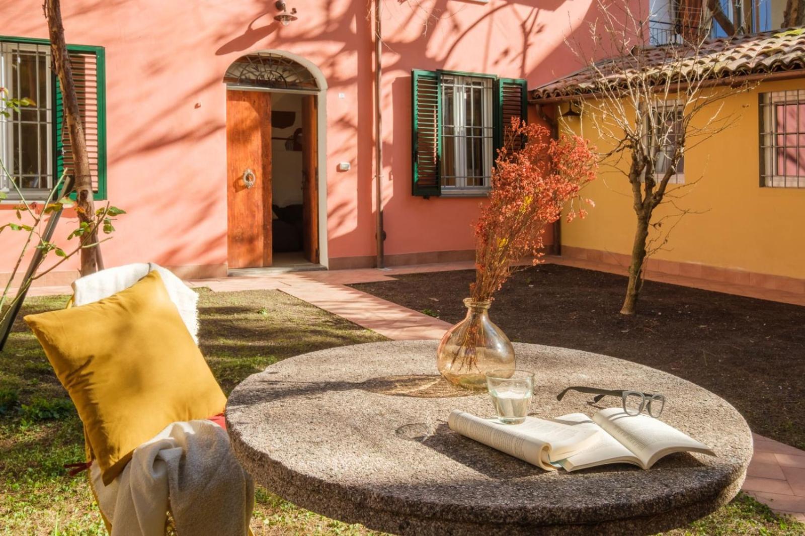 Apartment Piazza Maggiore - Il Sentiero With Private Garden Bologna