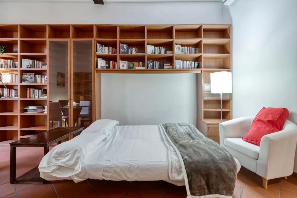 Fine Arts - Tv 40' Hd Netflix Prime Dazn Apartment *