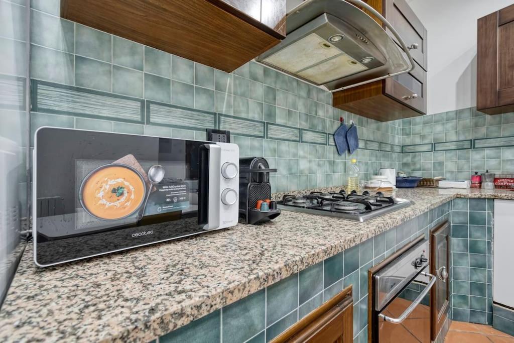 Fine Arts - Tv 40' Hd Netflix Prime Dazn Apartment Bologna