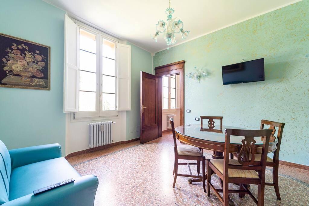 Apartment Elegant Apt, Wi-fi And Garden *