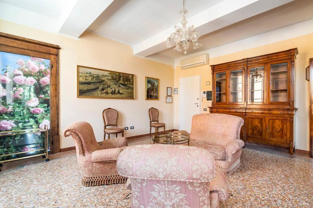Elegant Apt, Wi-fi And Garden *