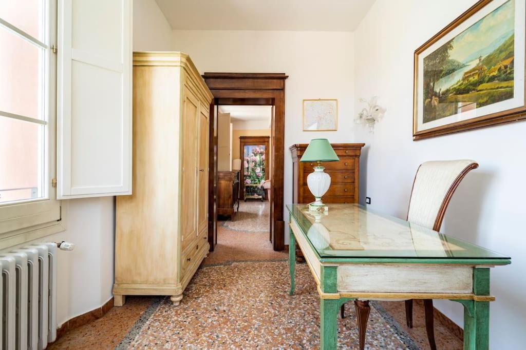 Elegant Apt, Wi-fi And Garden Apartment *