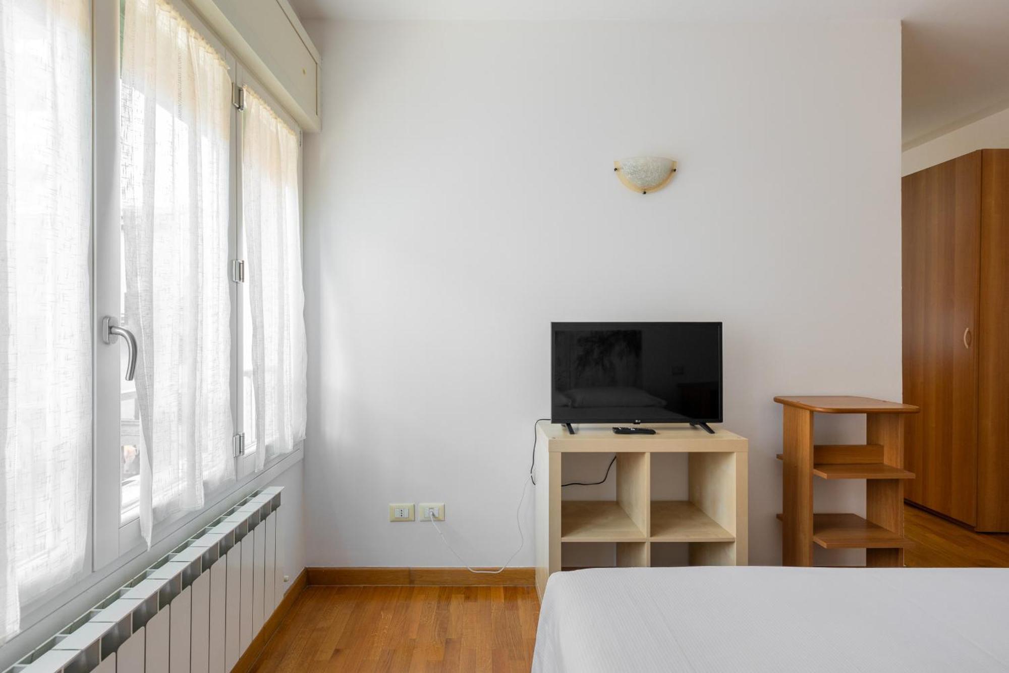 Urban Cozy By Wonderful Italy Apartment *