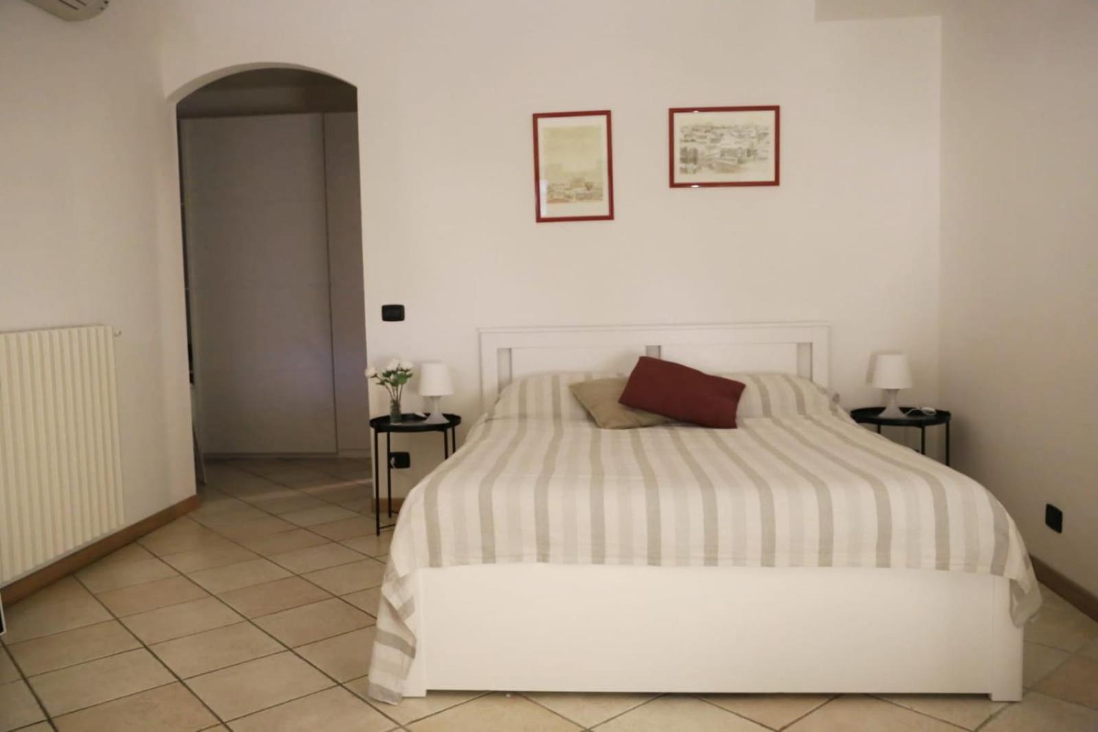 Casa Emilia Bed & Breakfast *
