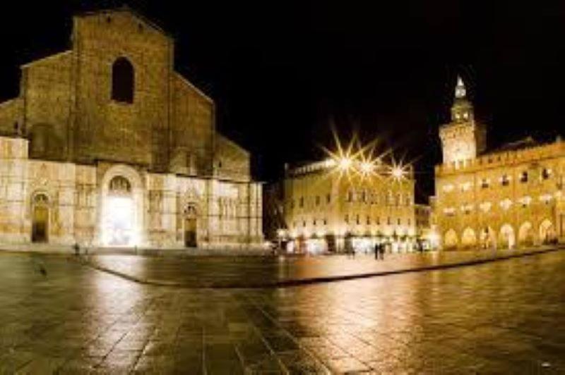 Galleria Del Toro * Bologna