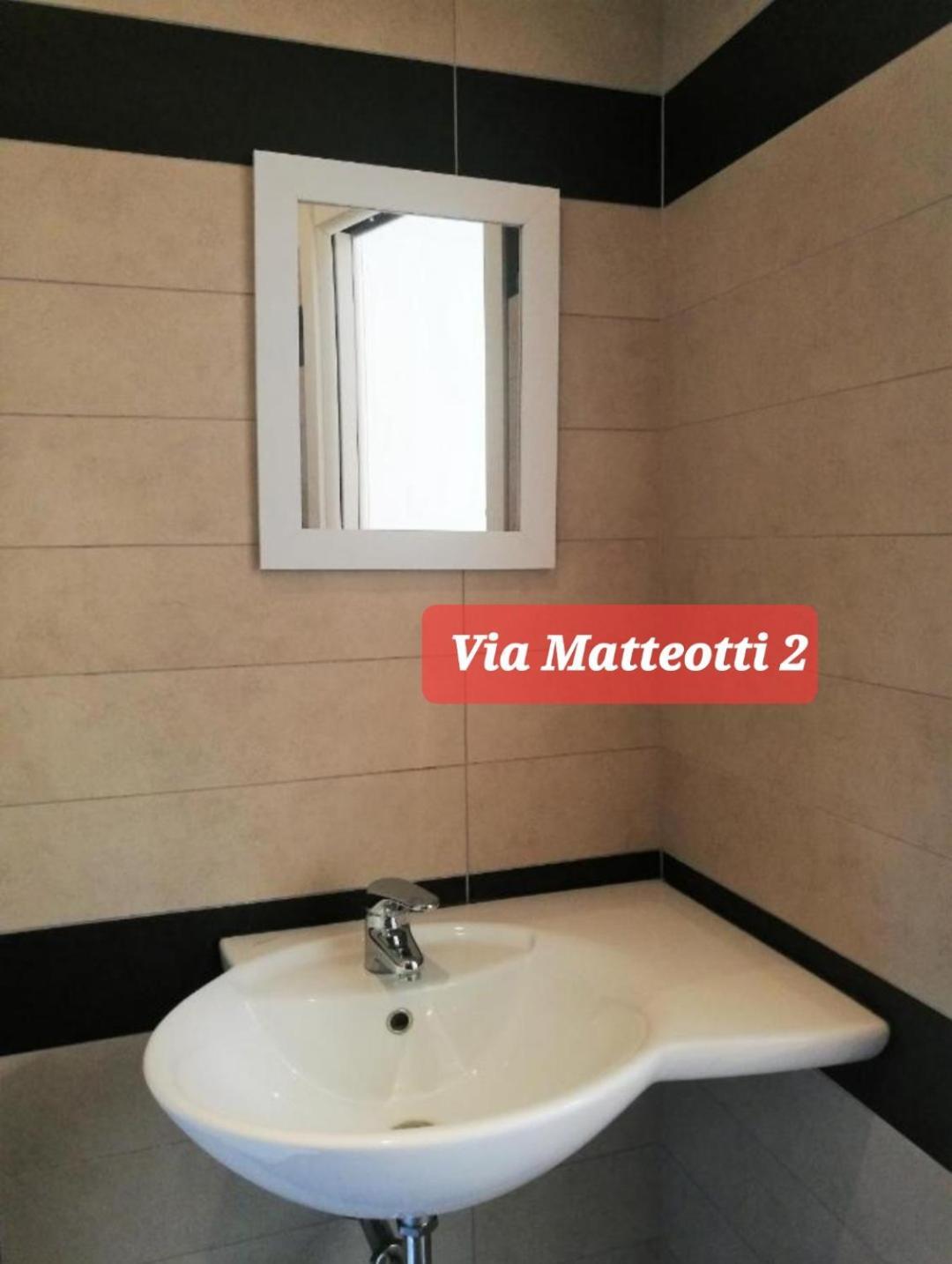 Via Matteotti & Via Carracci Apartment Bologna