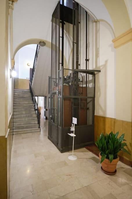 Lussuoso Nel Cuore Del Centro Storico Apartment Bologna