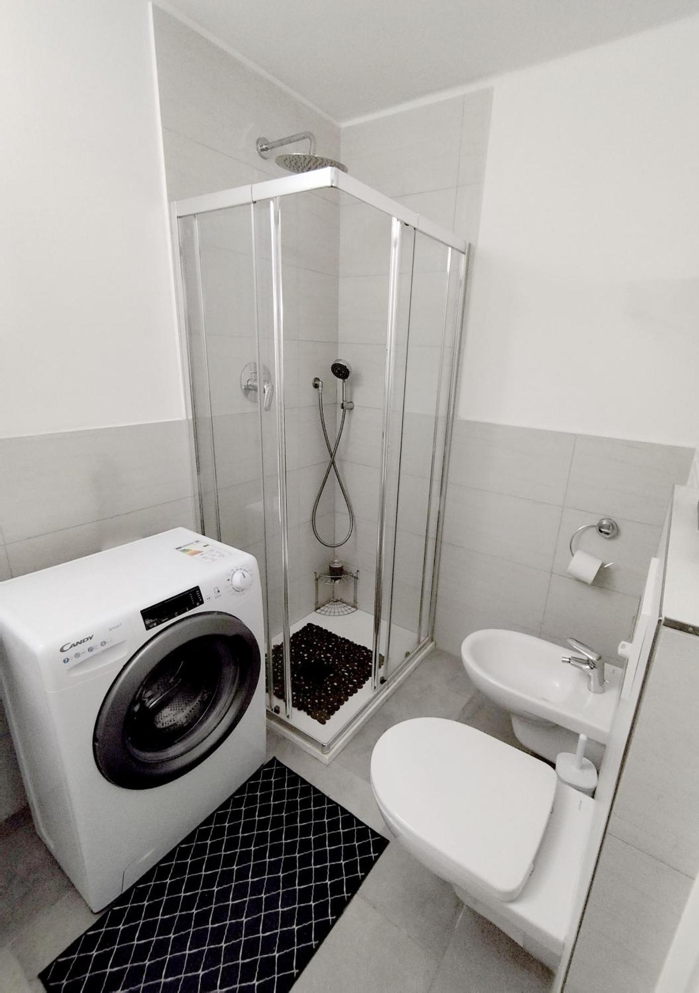 Sky Loft Airport - Modern Apt 1st Floor *