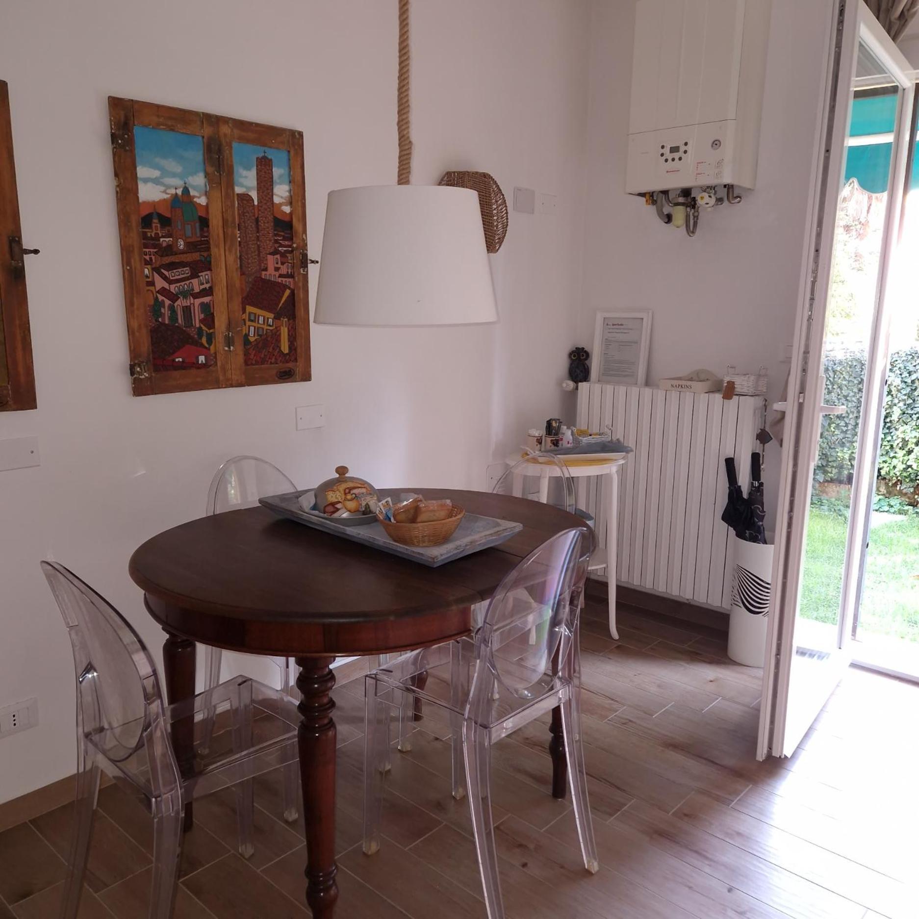 Holiday home Minimal Chic House Parking & Garden Bologna