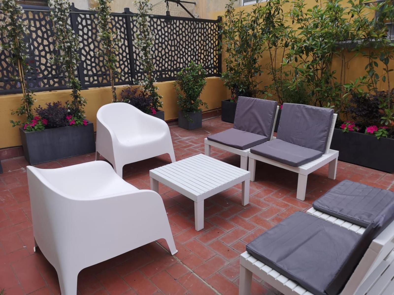 Appartamento Con Terrazza Tra I Tetti Del Centro *