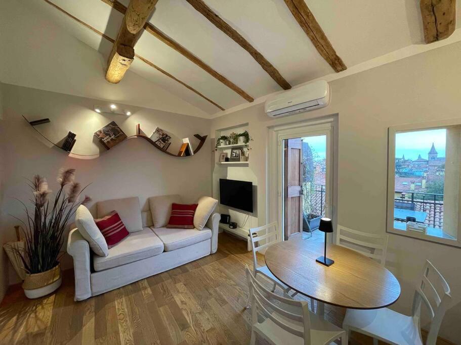 Apartment Romantic Attic With Panoramic View *