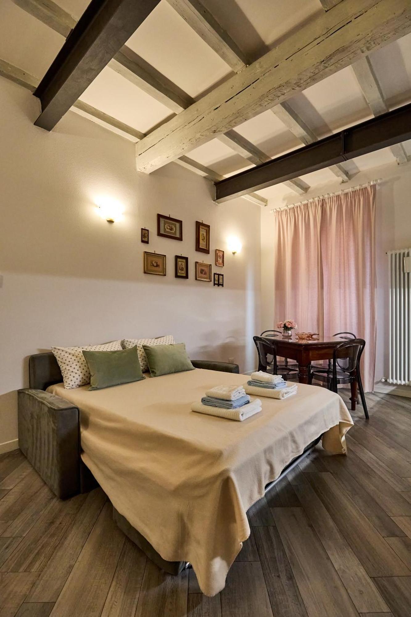 La Torre Lunga -smart Working- 150 M Dalle-from Due Torri-two Towers Apartment Bologna