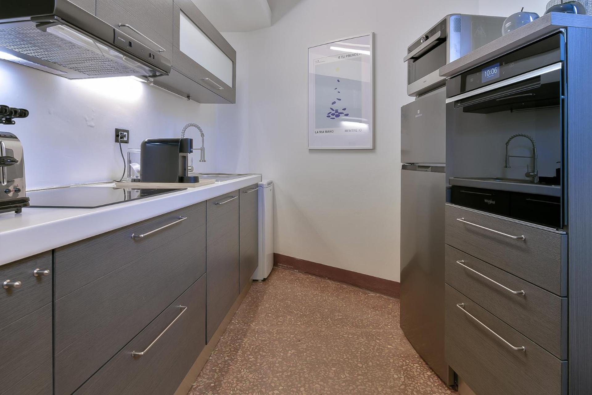 Mono Saragozza Apartment