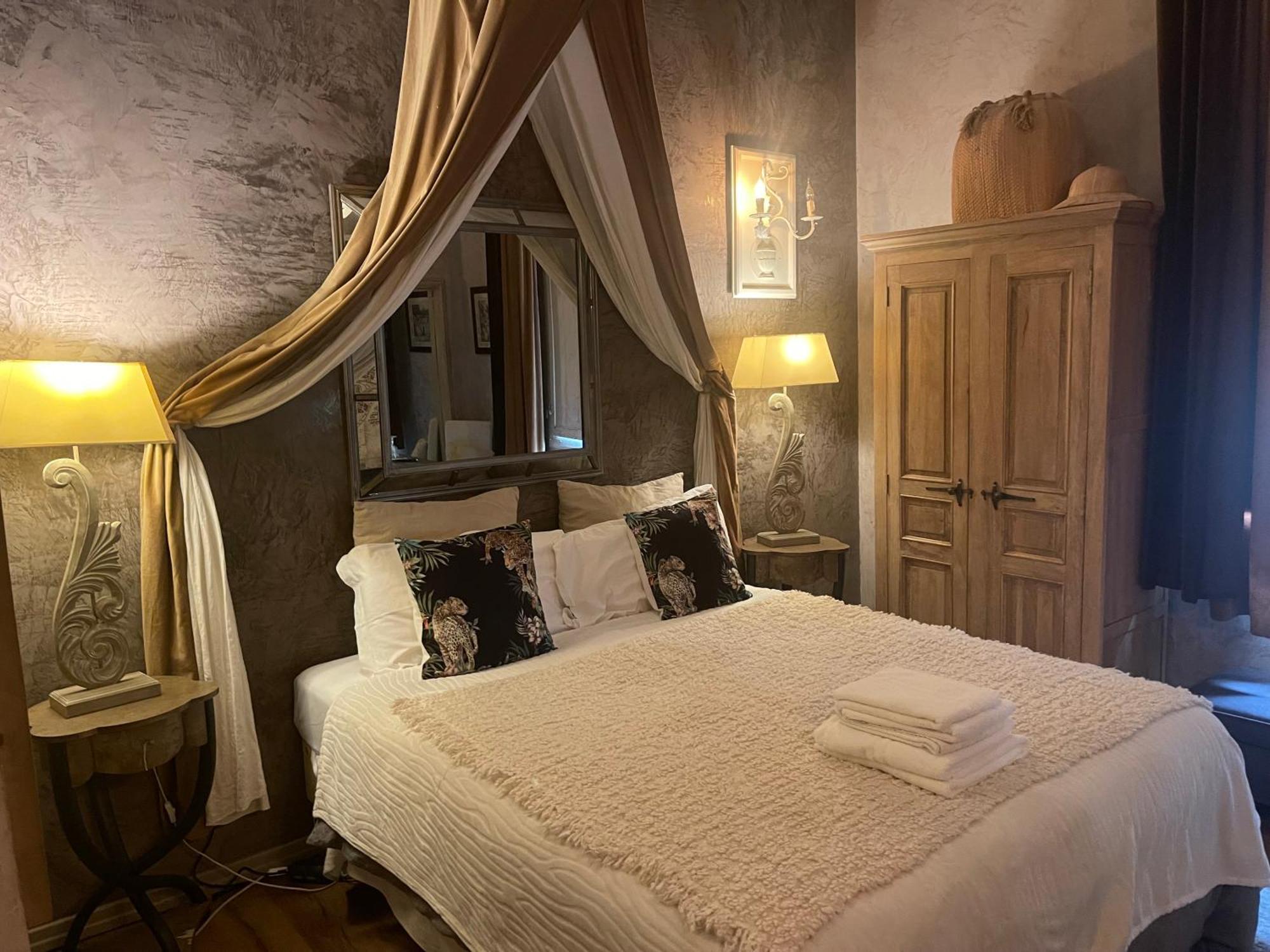 Bed & Breakfast Les De Amelie 3*